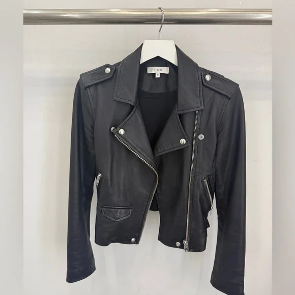 IRO
Black
Leather Jacket
Worn condition
36 (4) - Picture 1 of 3